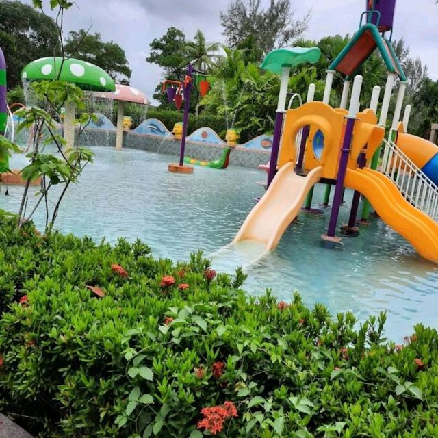 พักใจ เอนกาย ในวันสบายๆ  @ Mai Khao Palm Beach