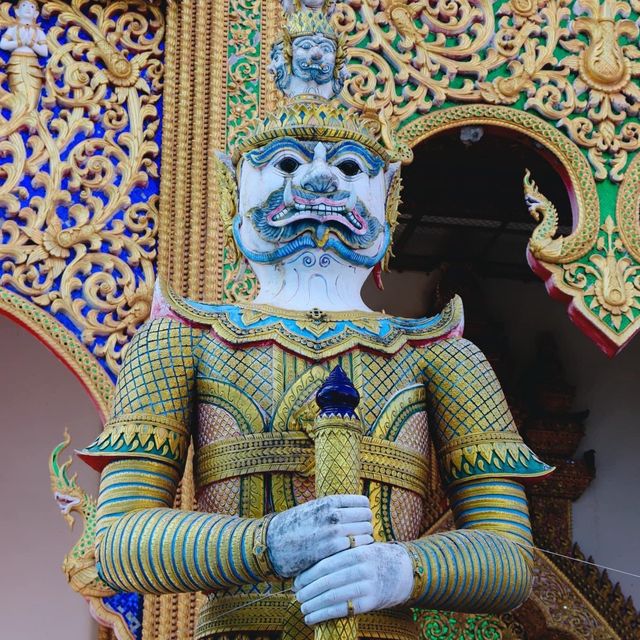 วัดบ้านเหล่าพระเจ้าตาเขียว