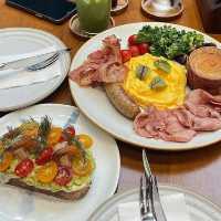 OIKOS Cafe & Restaurant：美麗環境，絕對是一個不容錯過的地方