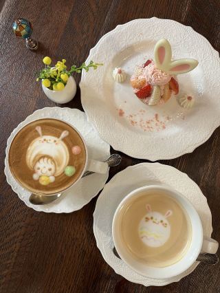 [Osaka Cafe] An English garden spreads out as you pass through the passageway 🌹 A hidden cafe in a residential area