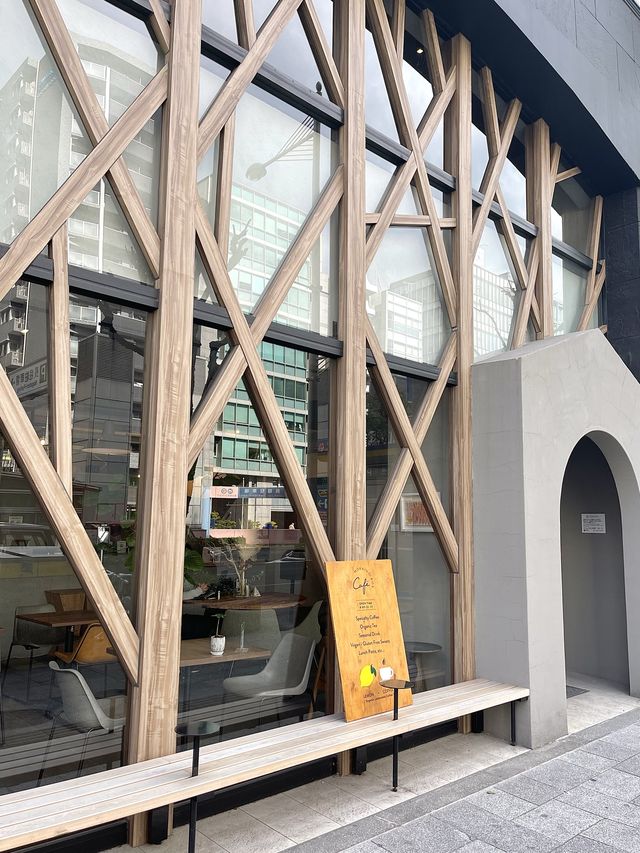 日本大阪心齋橋木系寧靜咖啡店-Café Morning Box