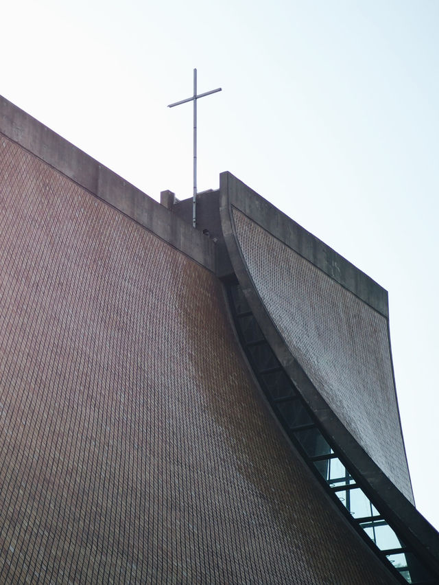 🌳 臺中東海大學 很有活力的校園 路思義教堂💒 非信徒也值得一遊