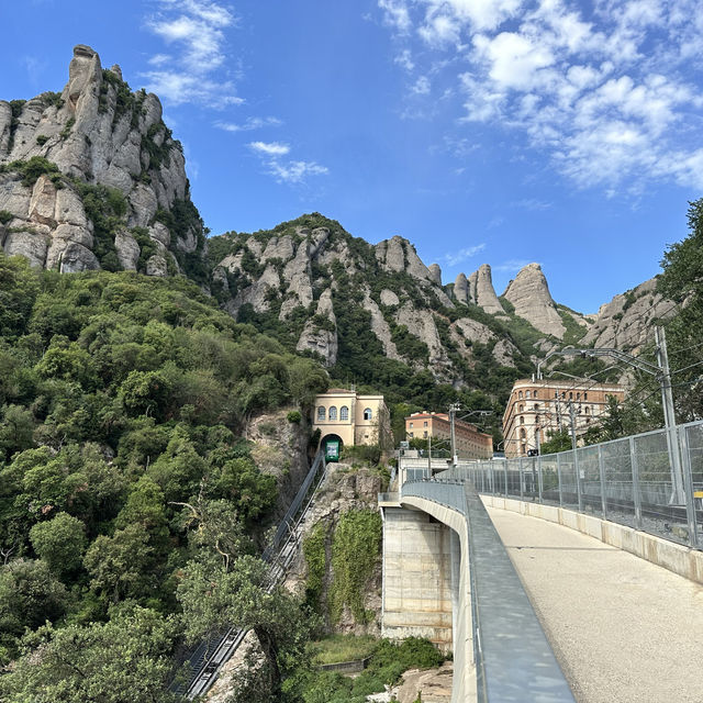 Stunning Montserrat ⛰️