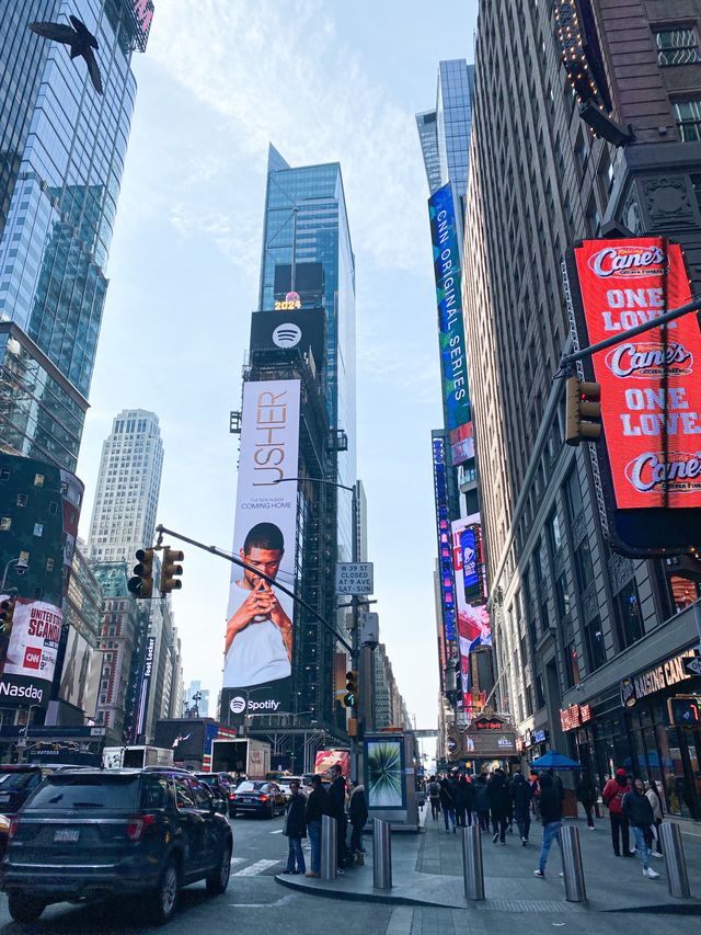 Electrifying Busy New York Times Square 🇺🇸