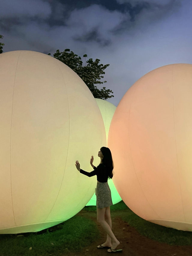 香港發光蛋打卡展覽-teamLab：光漣