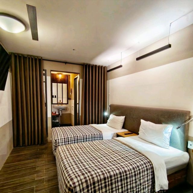 Hotel Papa Whale