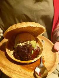 【福岡グルメ】肉寿司と焼き鳥を楽しめる豪華な居酒屋