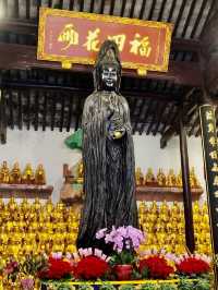 Longhua Pagoda