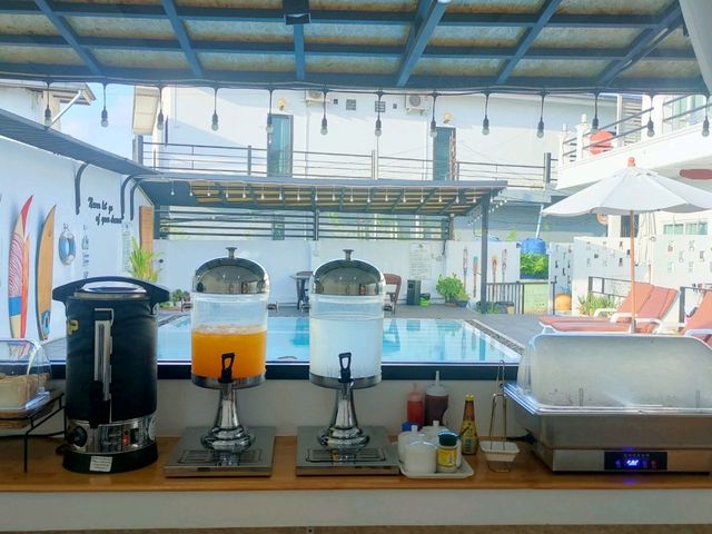 มานอนนี่ได้นะ Mee jai Pool view KohLarn 