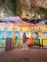 สีสันของ ถ้ำบาตู