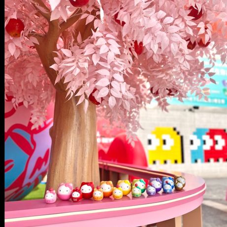 Hello Kitty 50周年花車巡遊主題裝置 Hello Kitty 50周年花車巡遊主題裝置