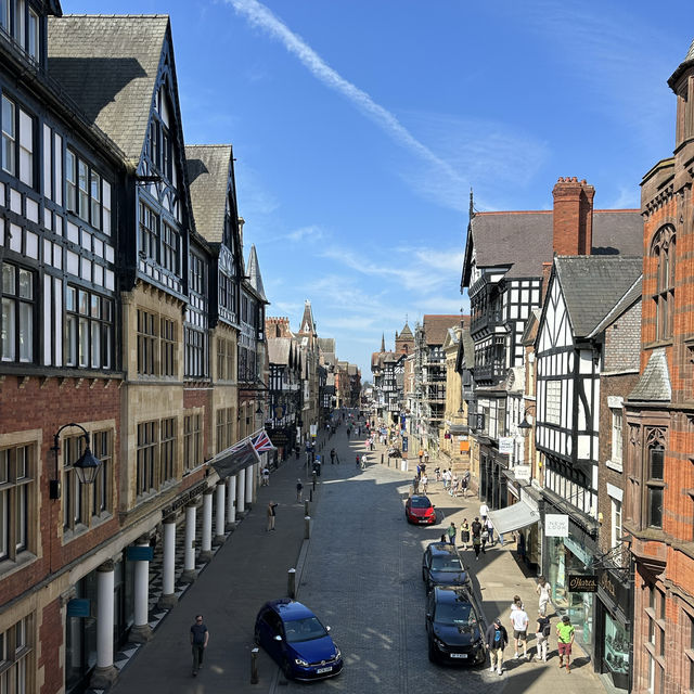 City day tours at Chester city walls