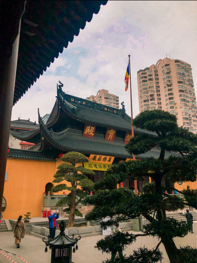 Peaceful Visit to Jade Buddha Temple in Shanghai 🇨🇳