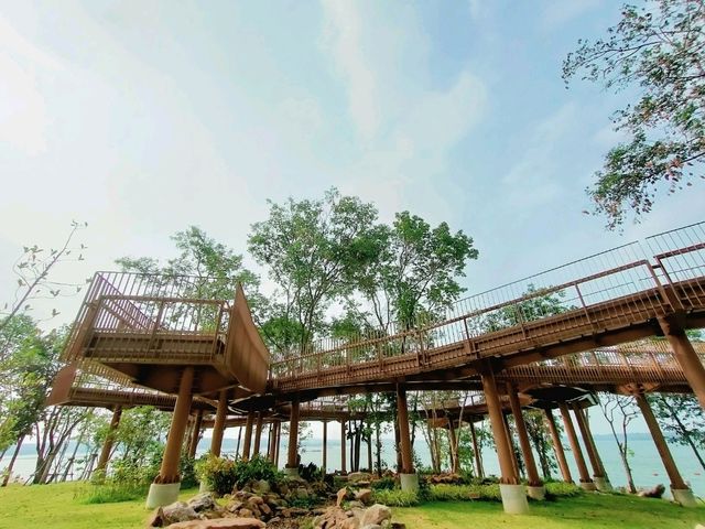ชมเขื่อนสิรินธร ดูโรงไฟฟ้าพลังงานแสงอาทิตย์