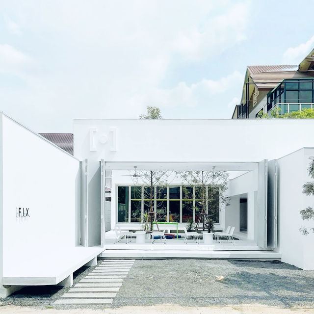 F.I.X. Pradiphat