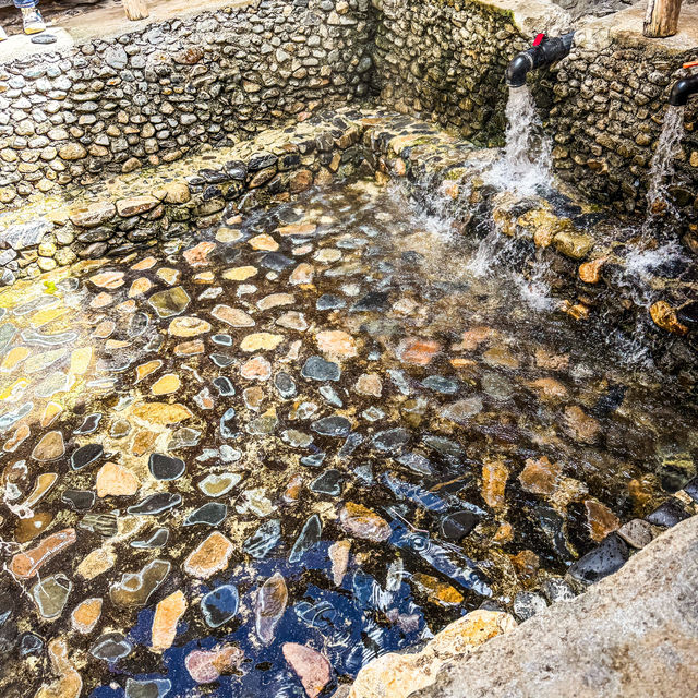 Relaxing Retreat: Hot Springs in Litang, Ganzi Prefecture