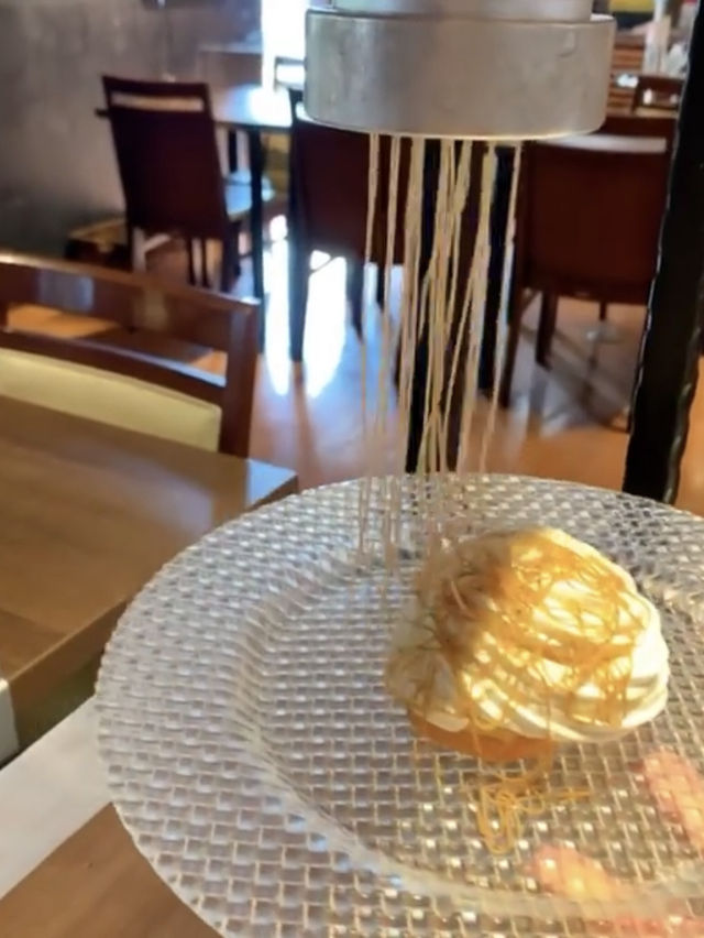 【久留米カフェ】目の前でしぼられる生搾りモンブランが嬉しい🌰