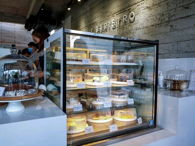 The Baristro at Ping River ร้านกาแฟสวยติดน้ำปิง
