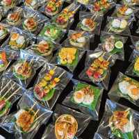 เดินกิน in อัมพวา😋✅