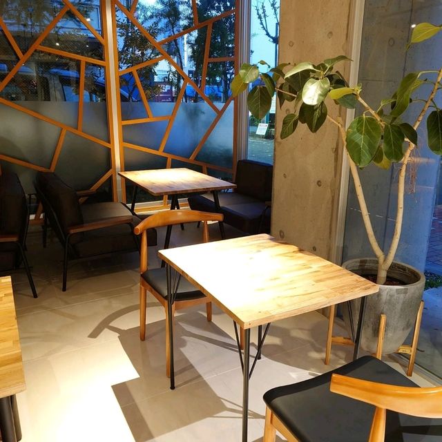 Park Stand Tokyo Cafe