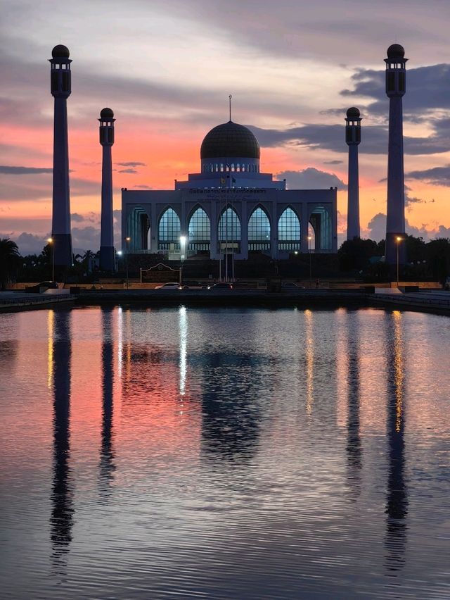 The Central Mosque of Songkhla, Beautiful View During Sunset