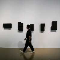 สำรวจประวัติศาสตร์และสังคมกับนิทรรศการ "Ends"