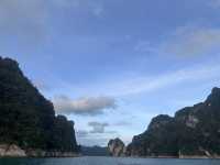 ล่องเรือเที่ยวเขื่อนเชี่ยวหลาน