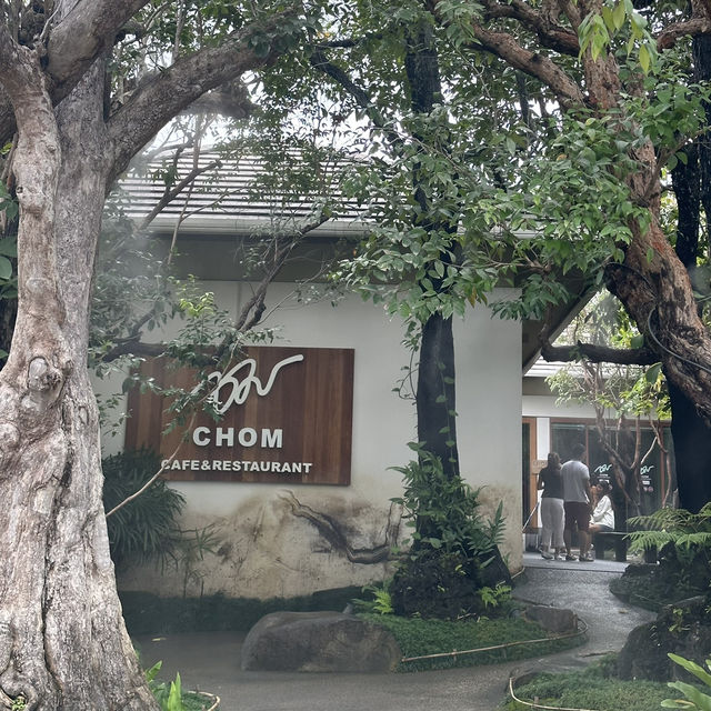 ร้านอาหาร บรรยาศร่มรื่นในเชียงใหม่