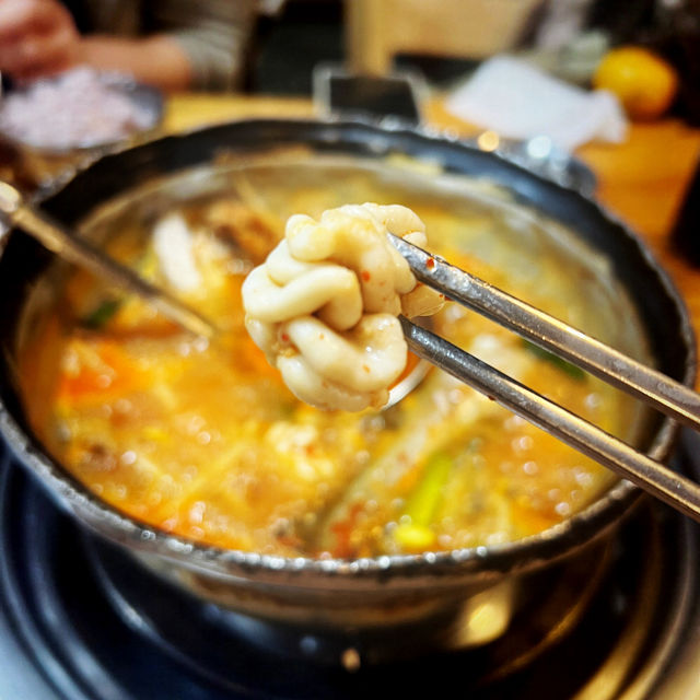 쌀쌀한 가을 날씨에 즐기기 좋은 동해바다 동태탕 