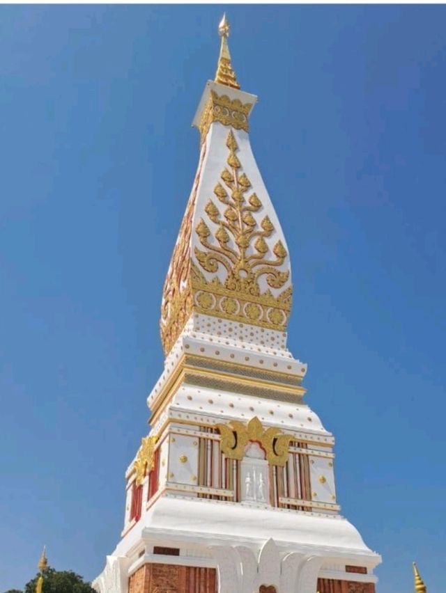 พระธาตุพนม ：ศูนย์รวมจิตใจแห่งสองฝั่งโขง