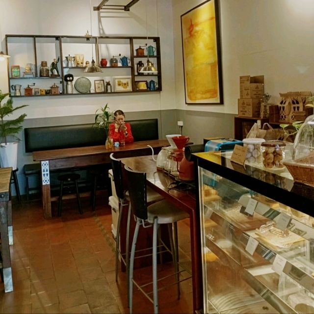 Le Trio Coffee: Vientiane's Hidden Gem for Coffee Lovers