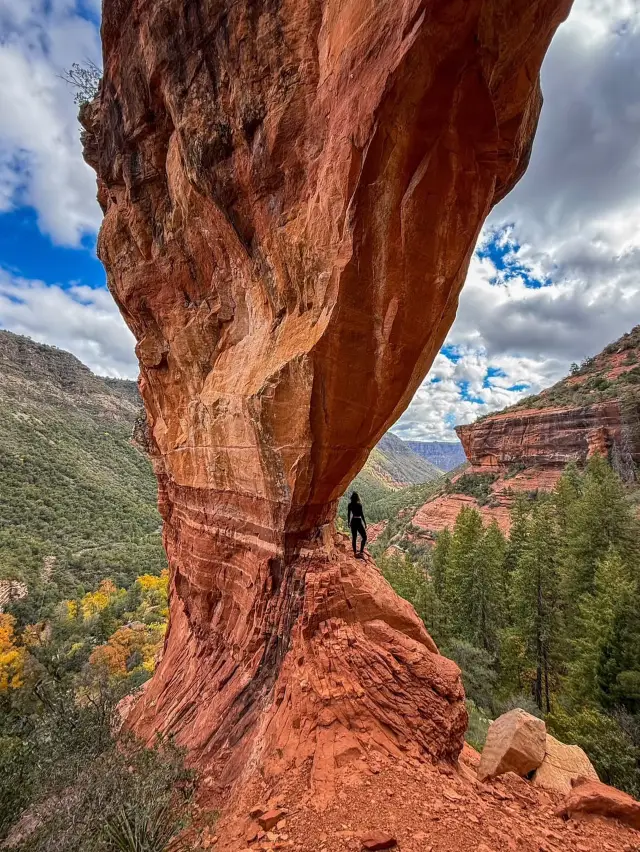 探索塞多納橡樹溪峽谷的一天