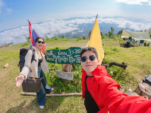 ม่อนกะละโกะโจ ลานกางเต็นท์วิว 360 องศา