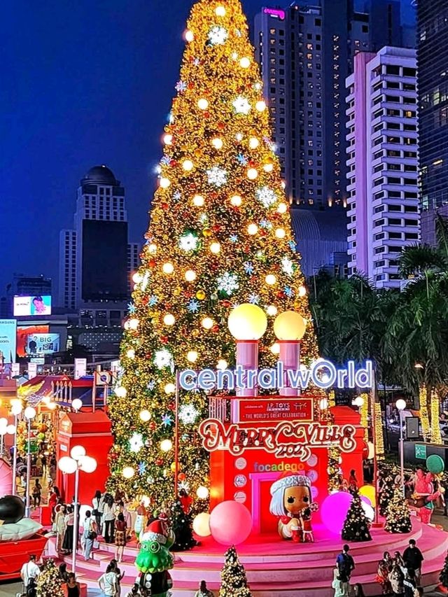 A Whimsical Christmas at Central World: A Labubu Wonderland