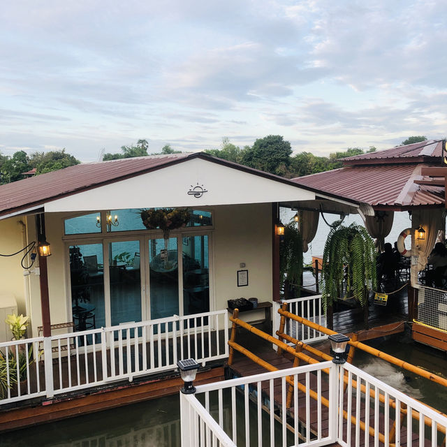 Sun's son คาเฟ่อยุธยา