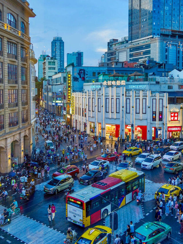 Beijing Road Pedestrian Street (北京路步行街): A Vibrant Shopping and Cultural Hub in Guangzhou