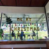 สวนแววอรุณ คาเฟ่  ร้านอาหาร ที่พัก