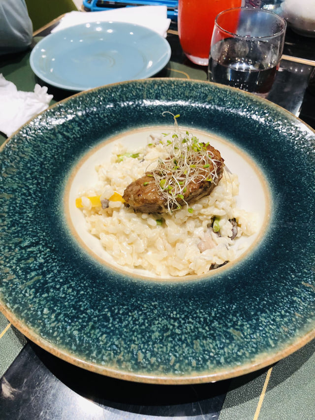 踩單車🚴 食西餐🍴很chill 啊