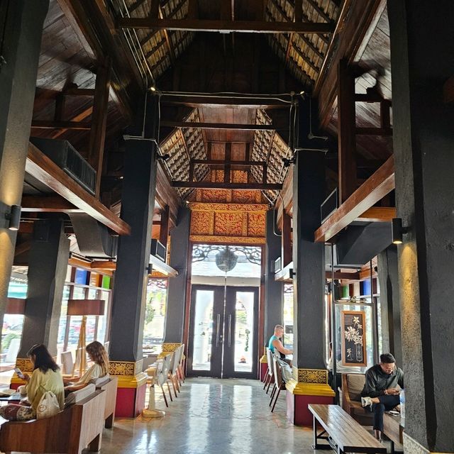 จิบกาแฟสตาบัคที่สวยที่สุดในเชียงใหม่
