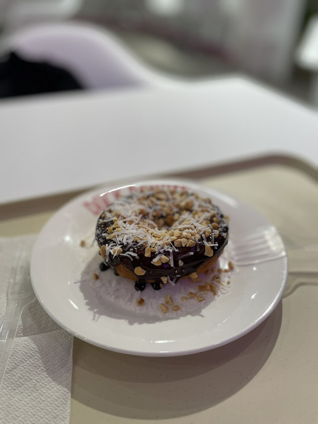 粉紅甜蜜的旅行日記：曼谷Duck Donuts Thailand美食！✨🍩