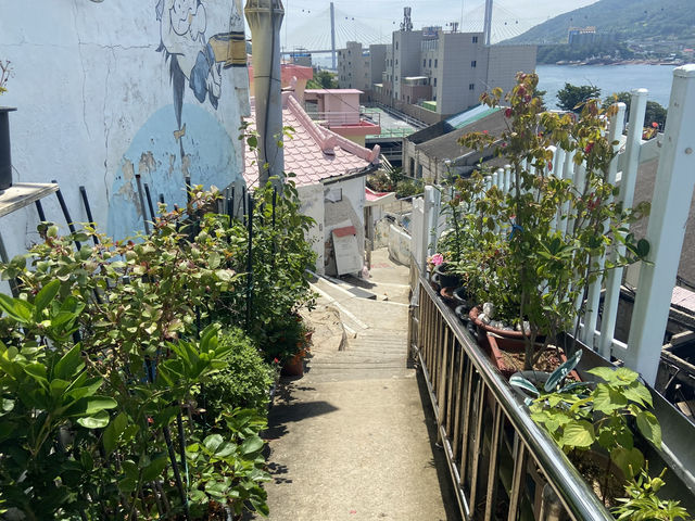 여수 벽화골목, 감성 가득한 골목길 산책
