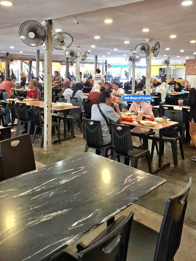 A FLAVOR EXPLOSION IN SULTAN SALAI RESTAURANT, MELAKA