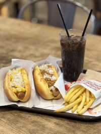 130년 전통의 덴마크 핫도그 ‘STEFF HOTDOG'🌭