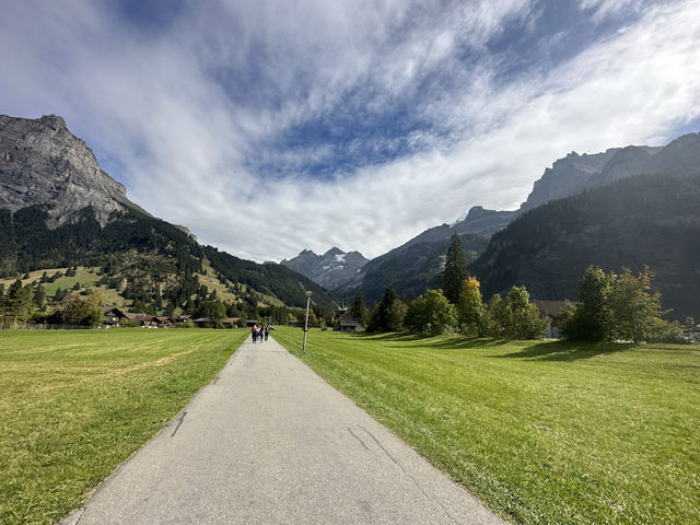 Hiking to Oeschinensee: Switzerland’s Hidden Alpine Paradise