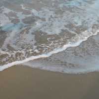 หาดทรายขาว หนึ่งในหาดที่สงบมากทรายขาวสมชื่อ