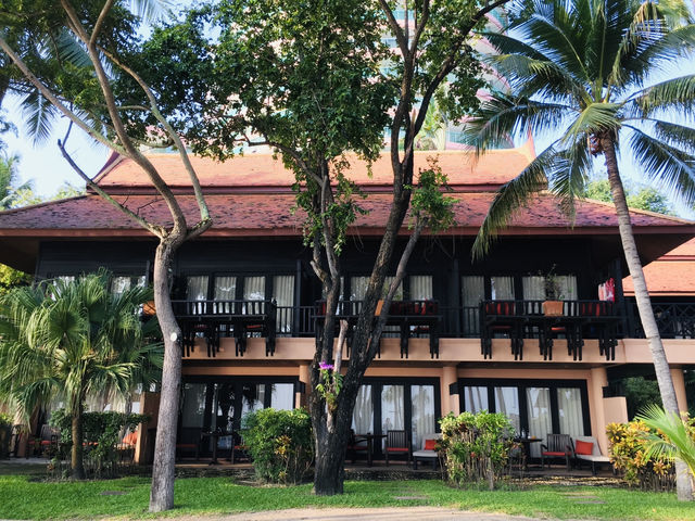 พักผ่อนสุดชิล Anantara Hua Hin Resort