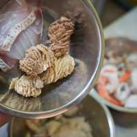 ร้านข้าวต้มชื่อดังแห่งบางแสน กับเมนูเด็ดข้าวแห้ง