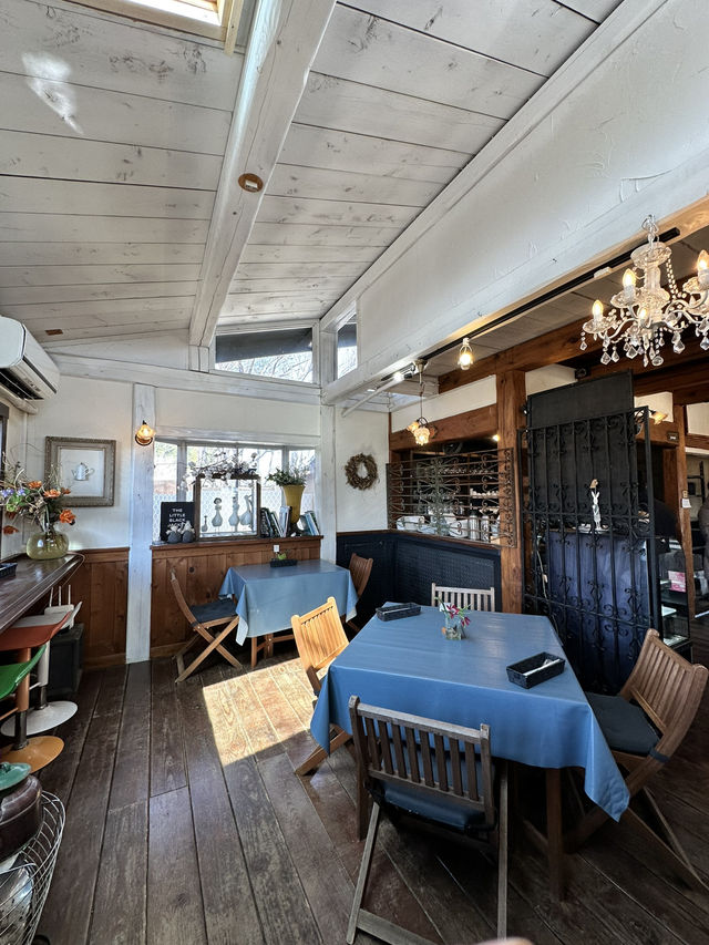 【埼玉×東松山】桜の季節は絶景！お花屋さんが経営するガーデンカフェ