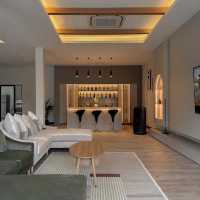 De Polly Pool Villa • Chanthaburi