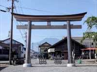 火山下的阿蘇神社，擁有2500多年歷史的古老神社